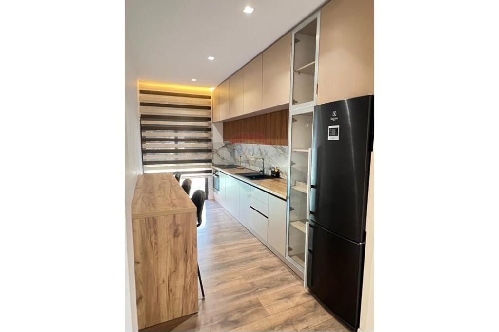 For sale Apartment 2+1 - Elbasanit Street, Tirana