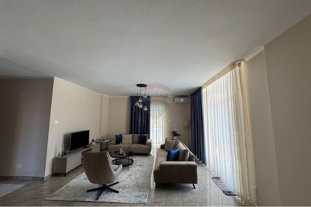 Apartment - For Rent - Block