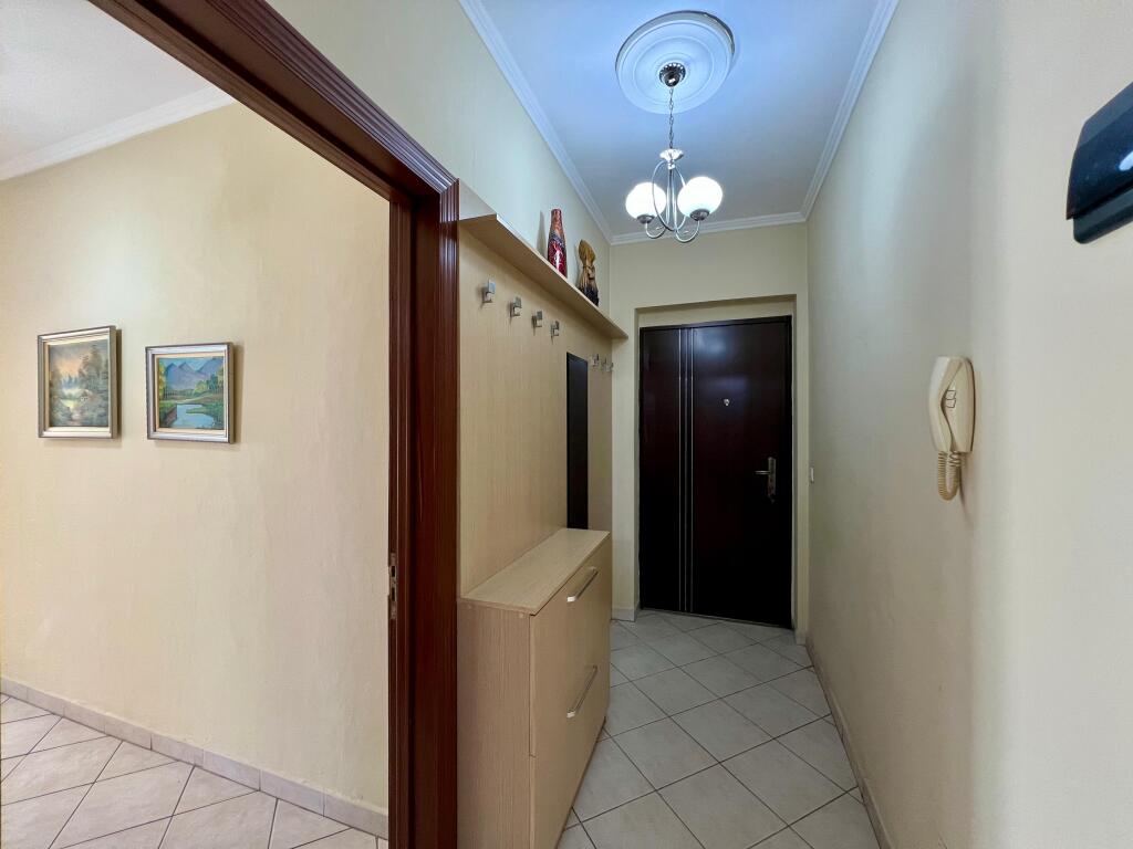 Rent, Apartment 2+1 "Laprakë", Tirana.