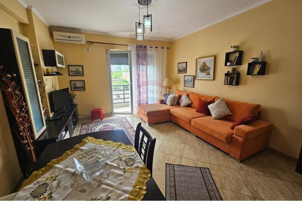 Appartamento 1+1 in affitto in Via Kavaja!