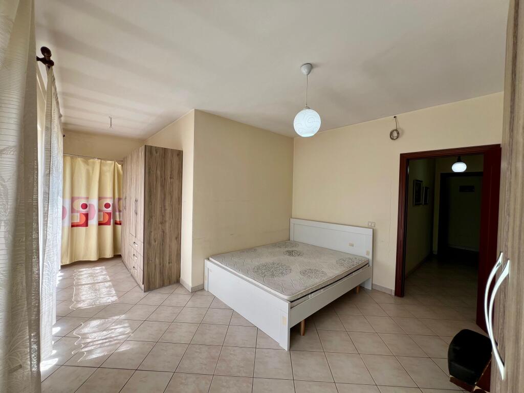Rent, Apartment 2+1 "Laprakë", Tirana.