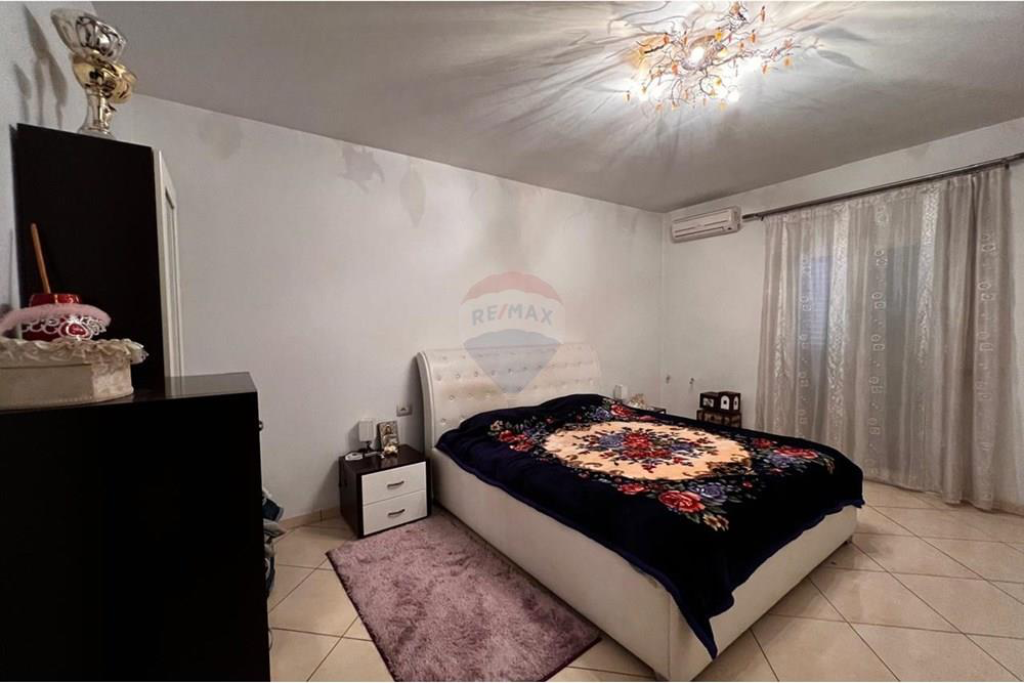 Villa for sale in Vora!