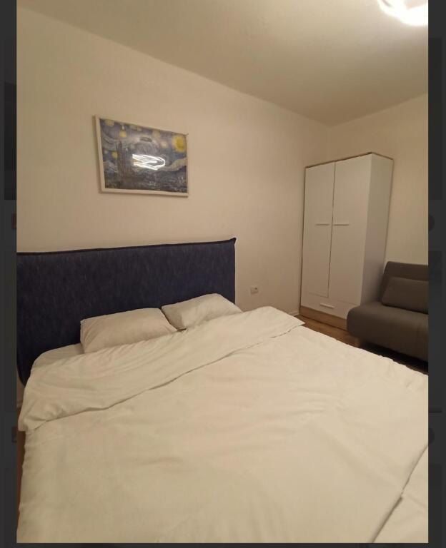 1+1 apartment for rent near the intersection of Vasil Shantos