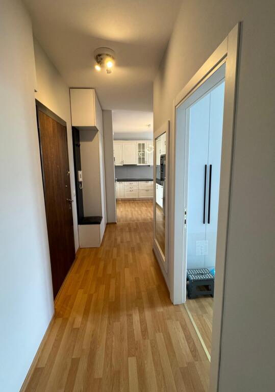 Apartament 2+1 me qira tek 21 dhjetori
