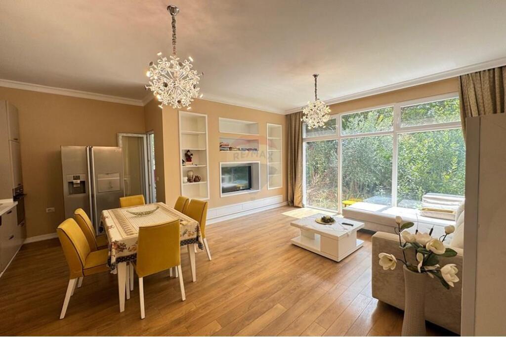 2+1+2 for rent dry lake