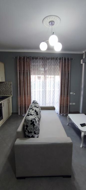 Apartament 1+1 me qira tek 21 Dhjetori.