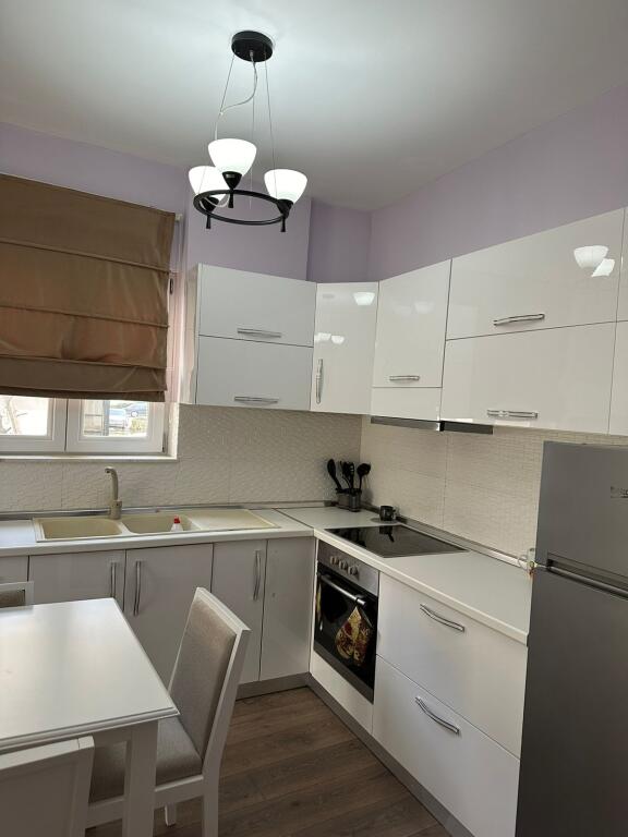 Appartamento in Affitto 1+1 vicino al Liqeni i Thate (ID B210604) Tirana
