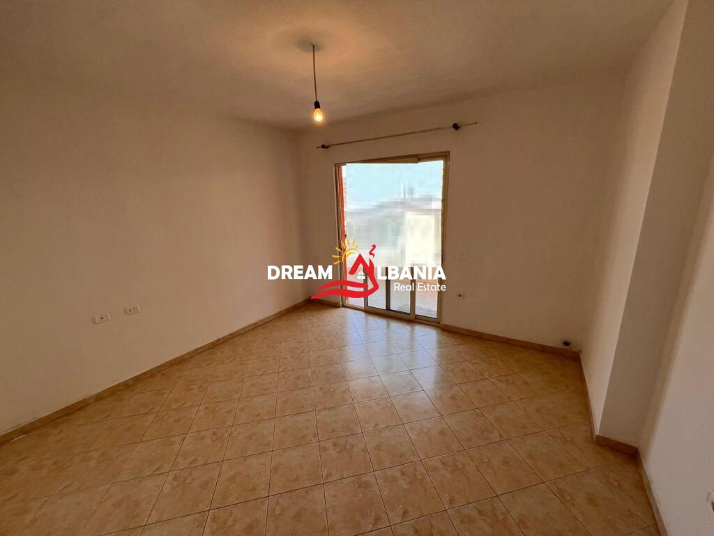 2+1 apartment with 2 bathrooms and garage for sale in Astir, near 2 Palmave