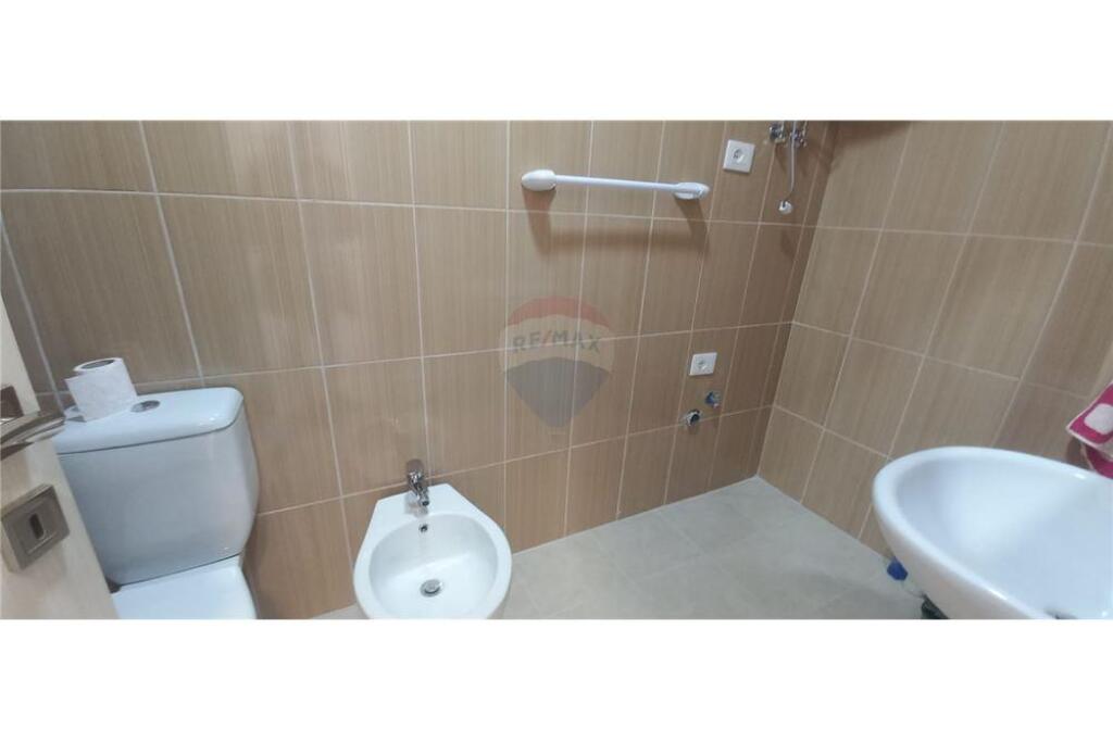 Apartament 2+1 për qera tek Rruga e Kavajës!