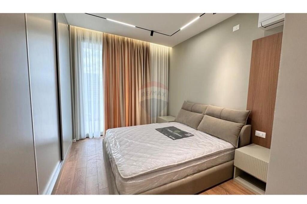 An apartment 2+1 with parking space is offered in one of the most quality residences at Olympic Park.