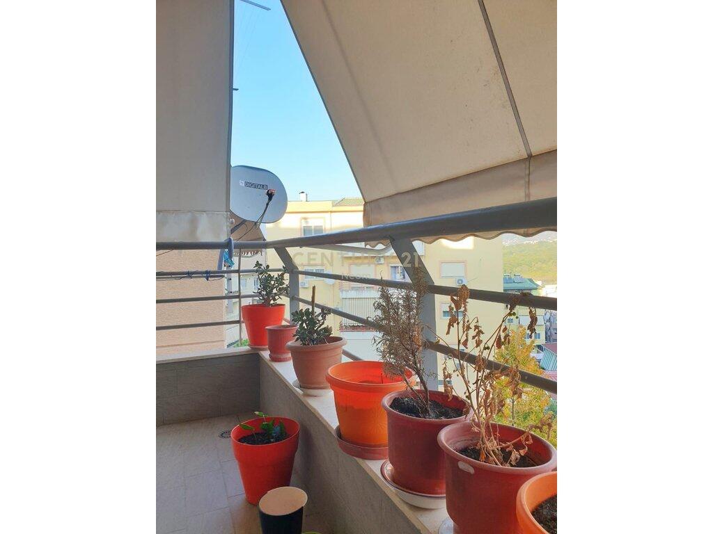 RENTAL, 2+1+2 APARTMENT NEAR LIQENI I THATE !!