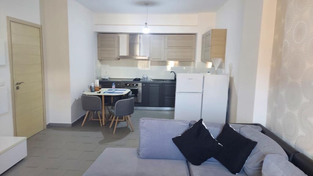 Apartment 2+1+parking is offered behind Hotel Mondial.