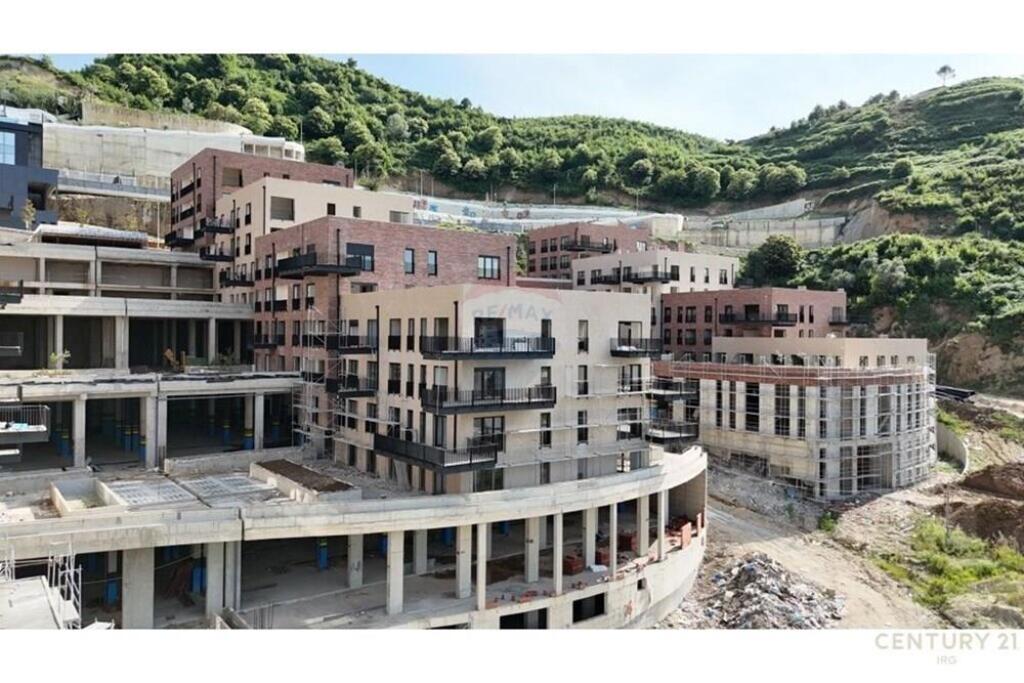 Apartment for sale 3+1+2 at Kodra e Diellit 2