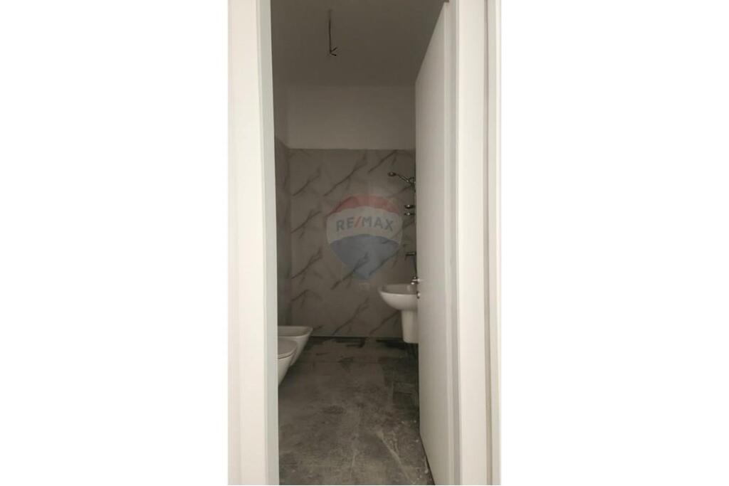 Apartament - Për Qira - Kompleksi Delijorgji, Tiranë