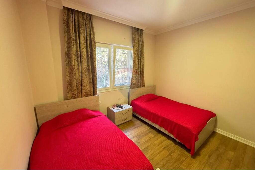 2+1+2 for rent dry lake