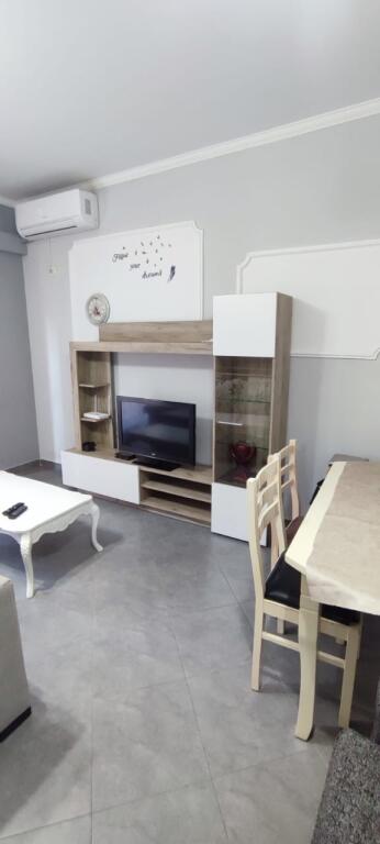 Appartamento in Affitto 1+1+1 Balcone