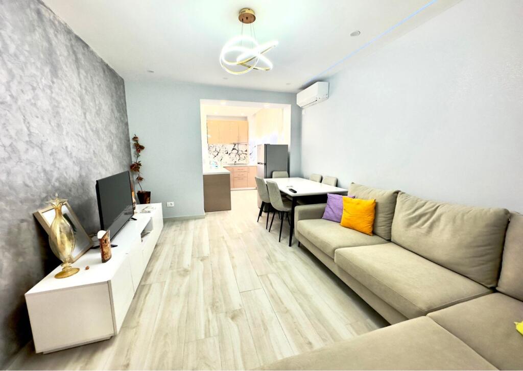 For sale with credit 📍2+1/Sale Former restaurant durres