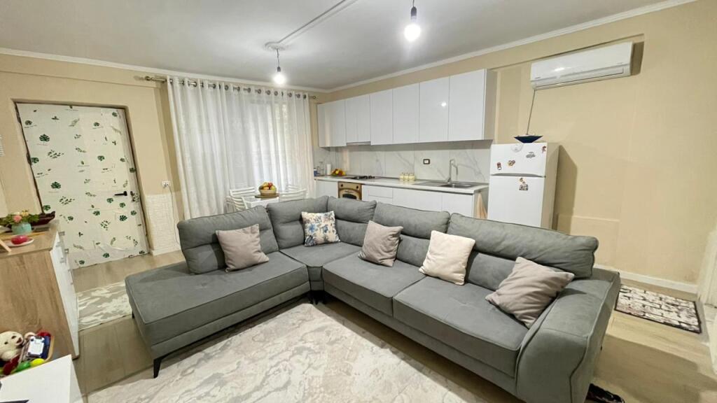 For rent - Entrance 1+1 in Private Villa, Jordan Misja Street