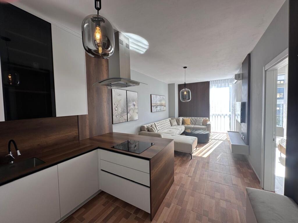 SHITET APARTAMENT 1+1 NE SHENGJIN