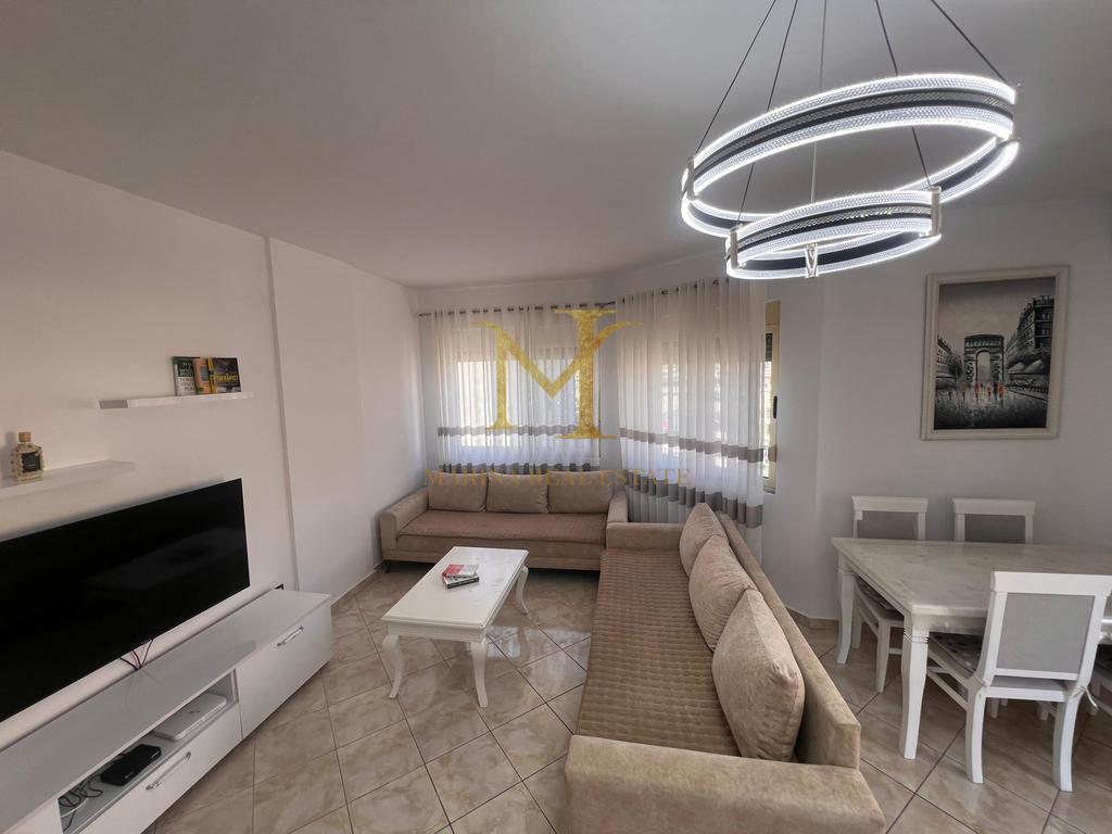 APPARTAMENTO IN VENDITA NELLA SPIAGGIA DI DURAZZO!!