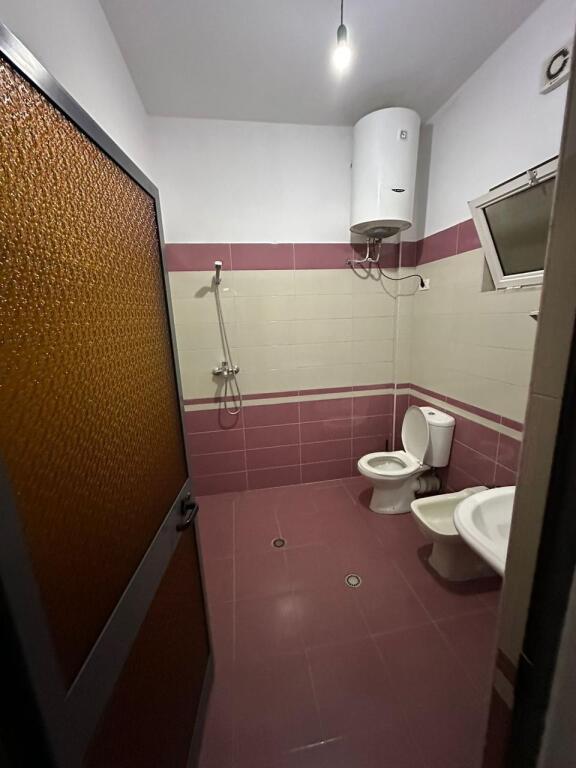 Jepet kati 1 i nje shtepie private (2+1) ne Allias, rruga Pavllo Pavlli