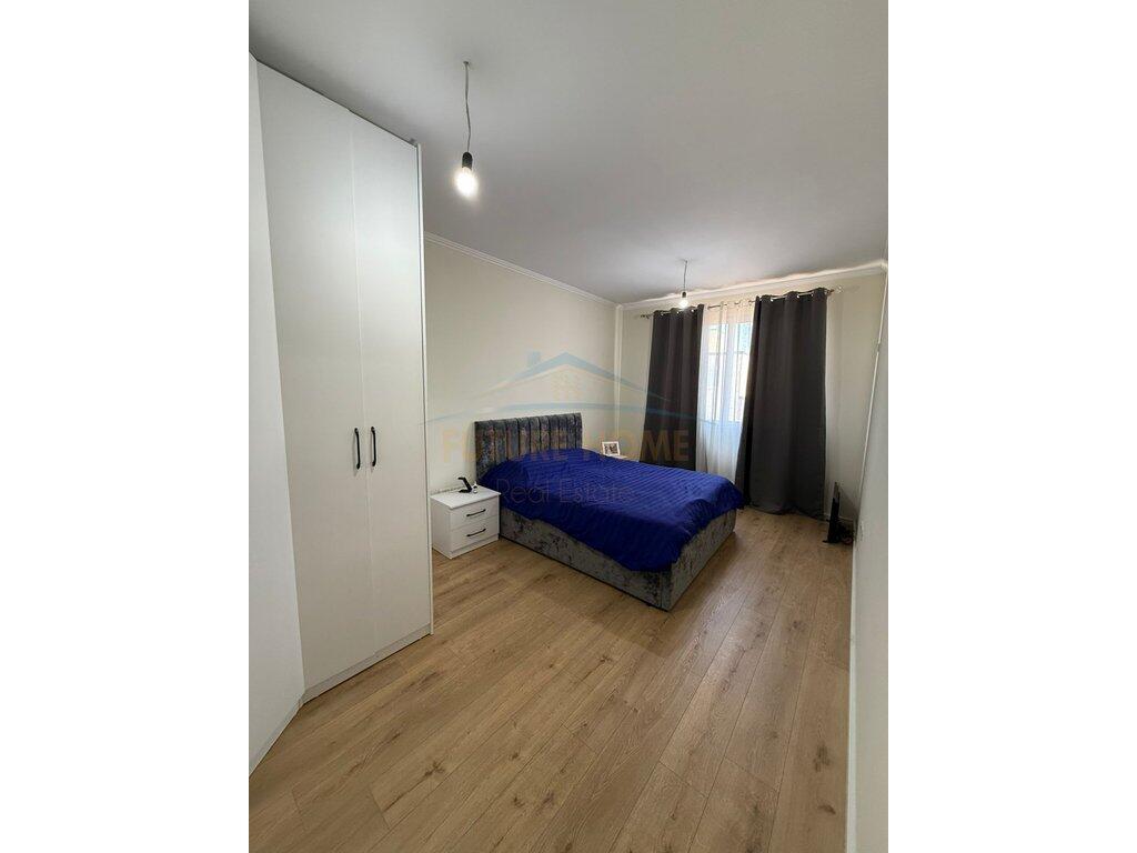 For sale, Apartment 2+1, Fratari Complex, Unaza e Re