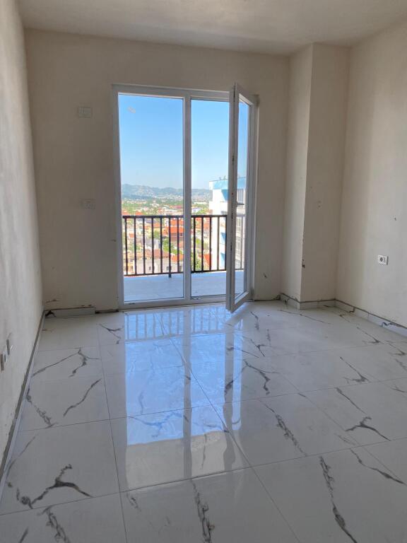 Apartment for sale 1+1 in Kamez