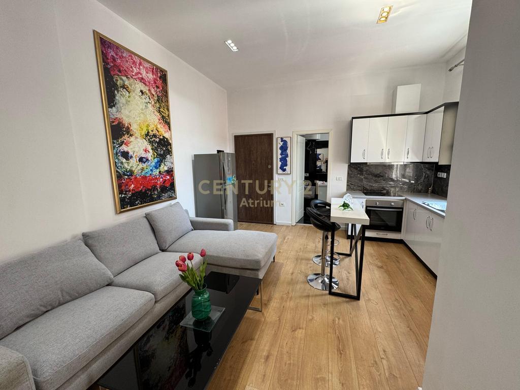 1+1 Apartment with veranda for rent at Delijorgji Complex