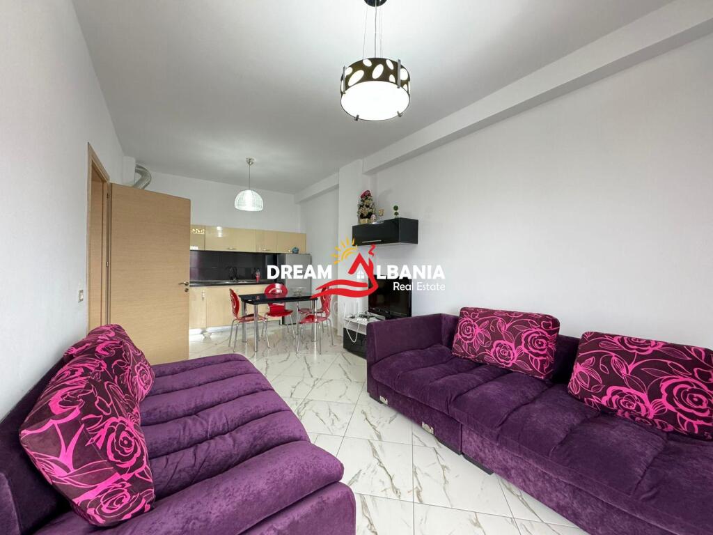 1+1 apartment for sale in Vlore, near Marina Bay Resort