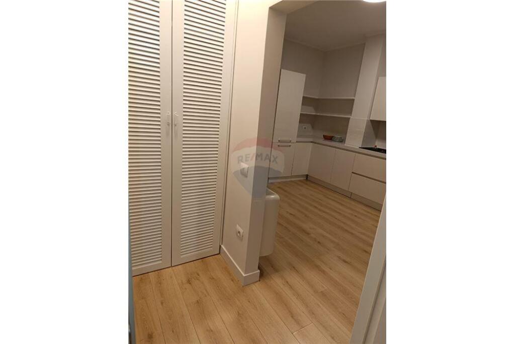 Apartament - Për Qira - Rruga Tefta Tashko, Tiranë