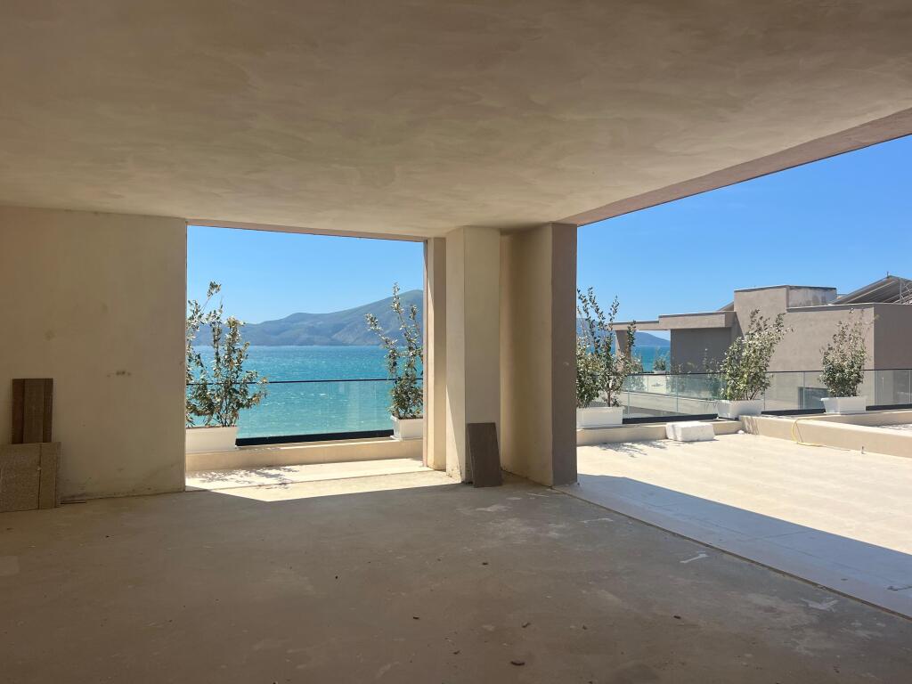 Penthouse for sale in Radhime