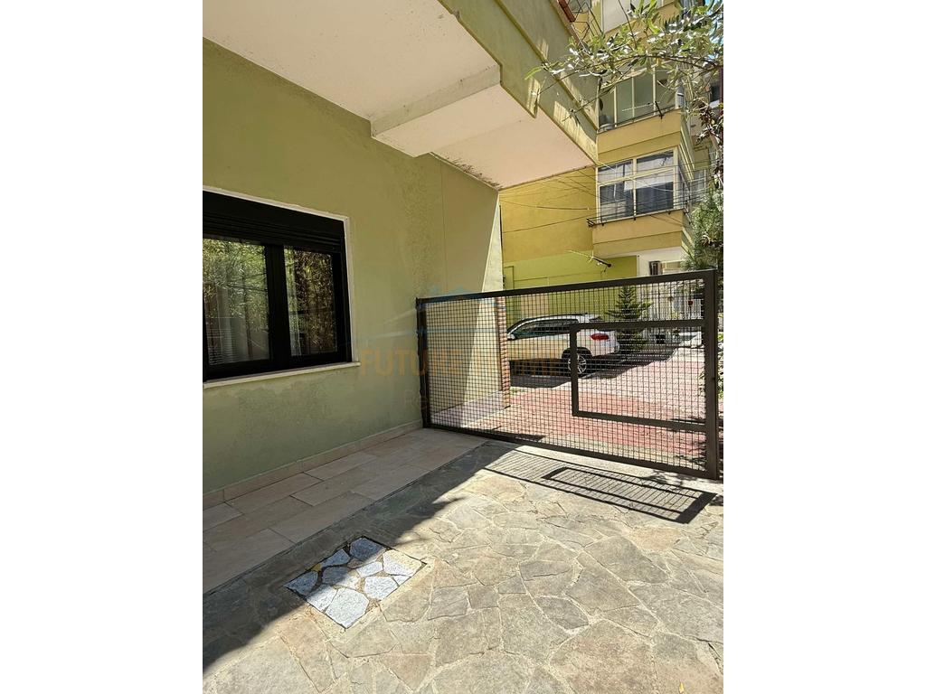 For sale, Apartment 1+1, Liqeni i Thate.