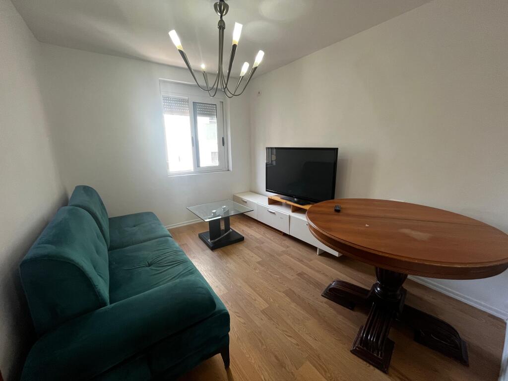 2+1 Apartment with Storage for Rent near Sotir Noka Garden, Durres.