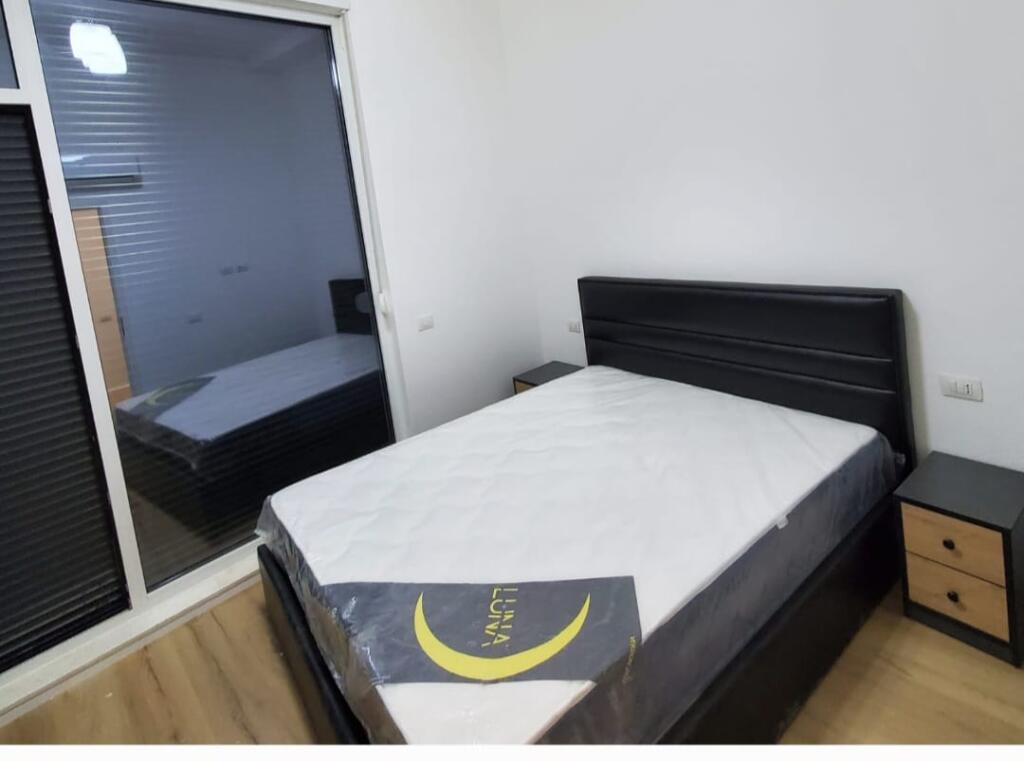 Apartament 1+1 me qira tek Kontakti