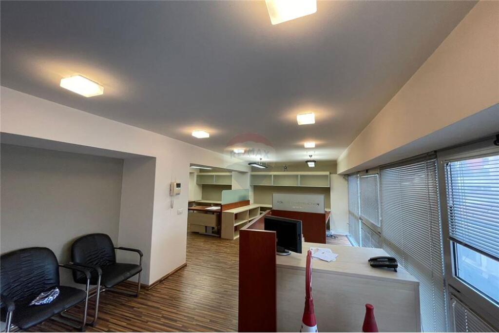 OFFICE SPACE FOR RENT NEAR BLV. BAJRAM CURRI!