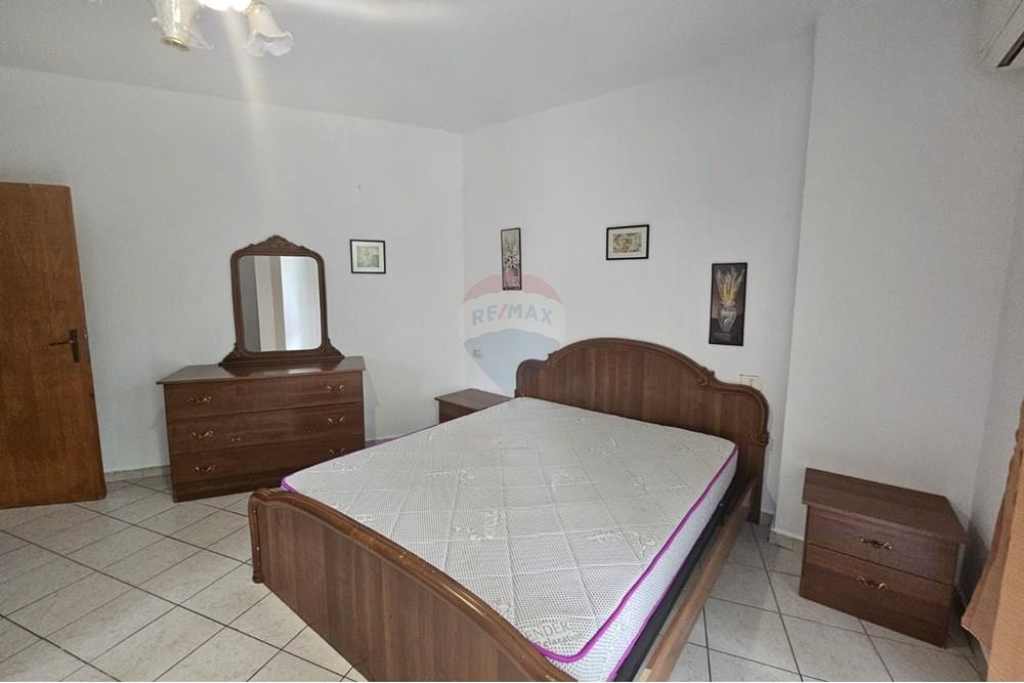 2+1 apartment for rent in Brryli!