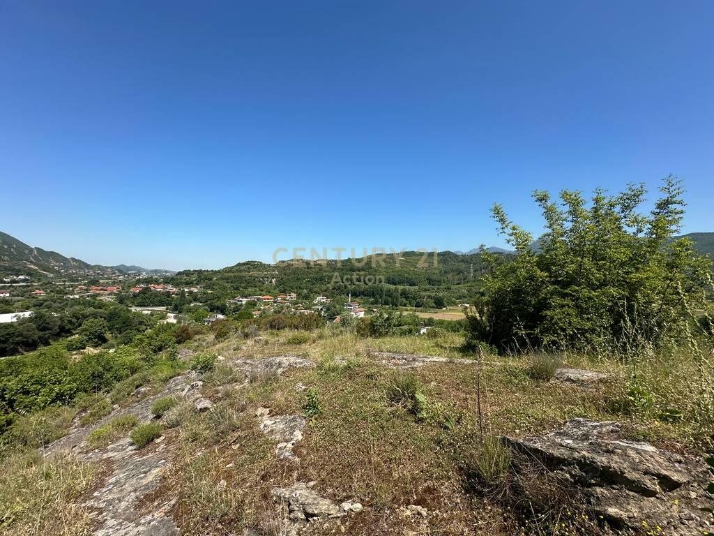 Shitet 12700 m2 toke ne Ibe, pamje panoramike, vetem 25 min larg Tiranes
