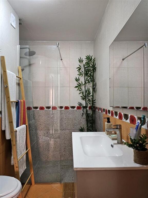 Apartment 2+1+2 for rent at Kolombo Complex, dry lake