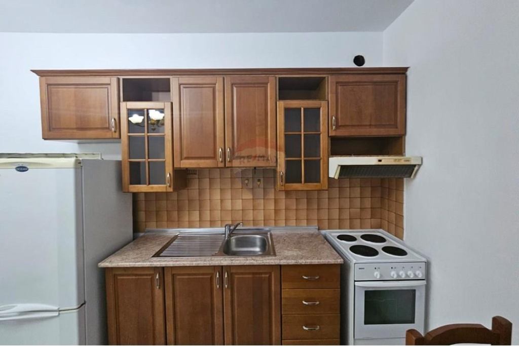 2+1 apartment for rent in Brryli!