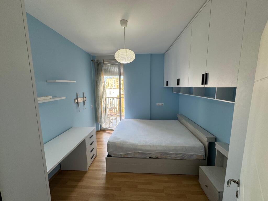 APARTAMENT 2+1+2 ME QIRA TE BLLOKU AMBASADAVE