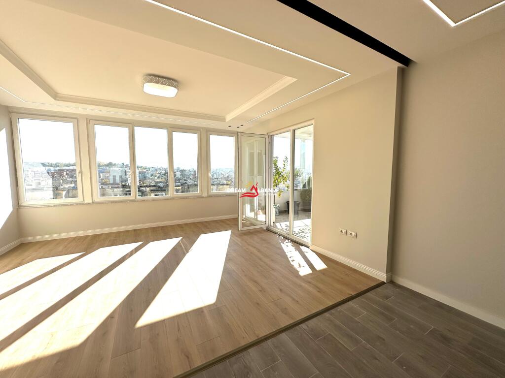 For sale a super apartment 3+1 at Xhamlliku - Tirana