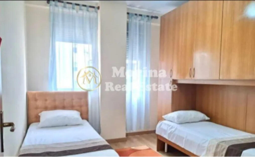 2+1 apartment, Kavaja Street