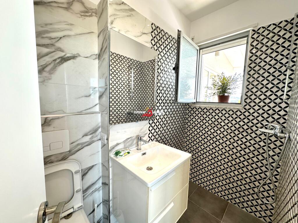 For sale a super apartment 3+1 at Xhamlliku - Tirana