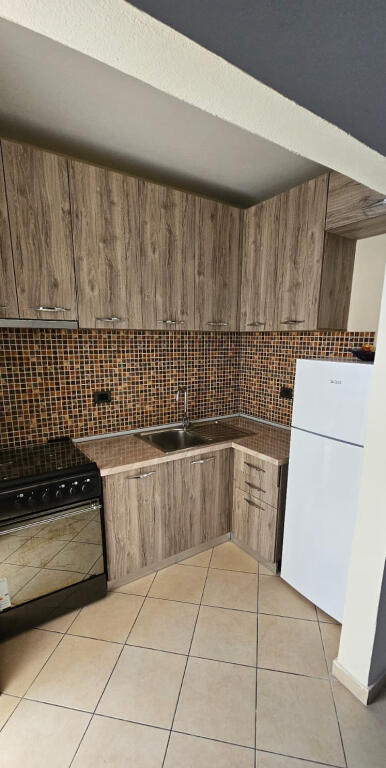 Apartament Me Qera 2+1 Ne Porcelan (ID B221305) Tirane