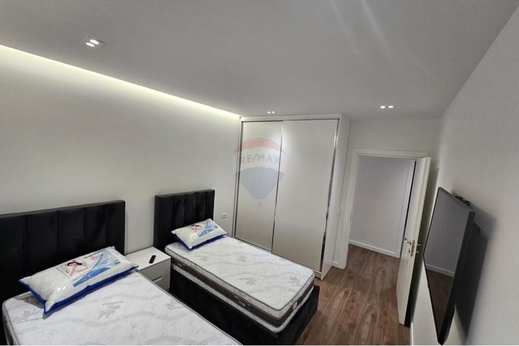 2+1 apartment for rent in Myslym Shyri