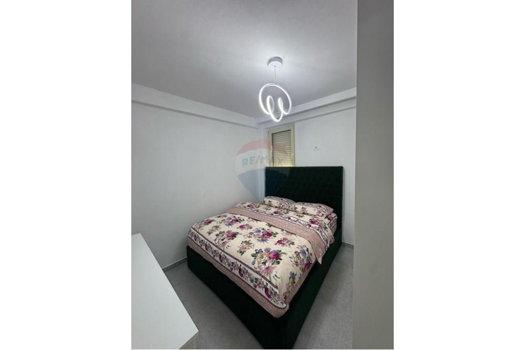 2+1 apartment for rent in Shkoze Tom Doshi Complex!