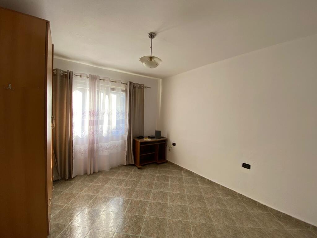 For sale 2+1 apartment near 1 Maji school