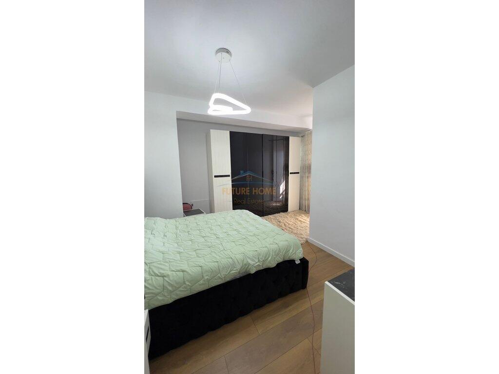Shitet, Apartament 2+1, Porcelan, Tirane.
