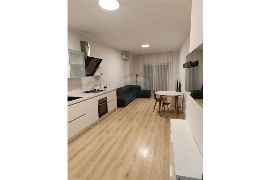 Apartament - Për Qira - Rruga Tefta Tashko, Tiranë