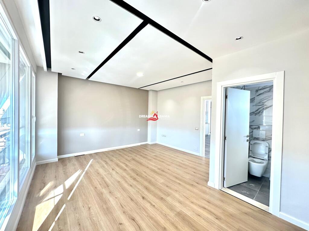 For sale a super apartment 3+1 at Xhamlliku - Tirana